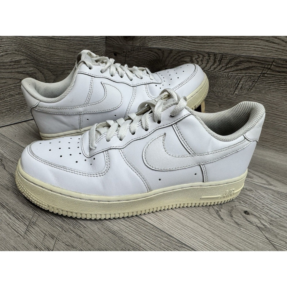Nike Mens Air Force 1 07 Shoes Womens Size 8.5 White Casual Sneakers 315115-112